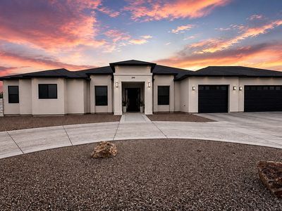 200 S Arizona Ave
