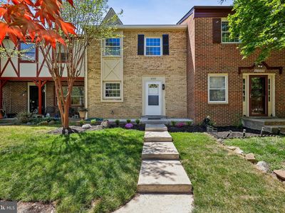 6302 Paddington Ln