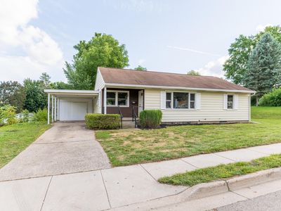 825 Forest St