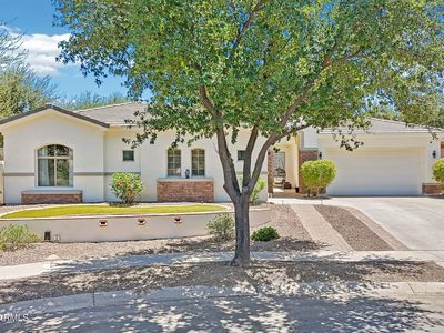 4649 E CARRIAGE Court
