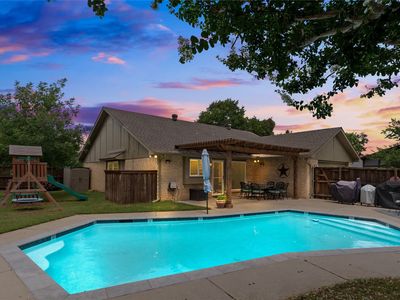 4000 Churchill Dr