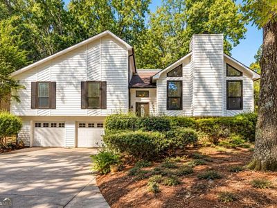 8555 Colony Club Dr