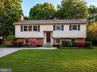 2003 Rampart Dr