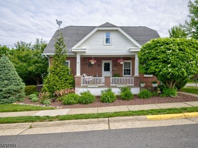 561 John Mitchell Ave