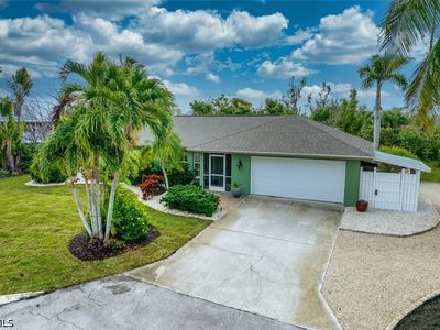 1380 Albatross Rd