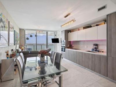 2900 NE 7th Ave UNIT 3806