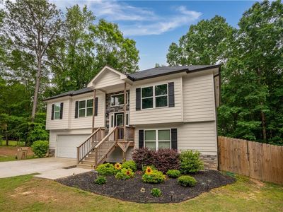 554 Saddle Ridge Dr