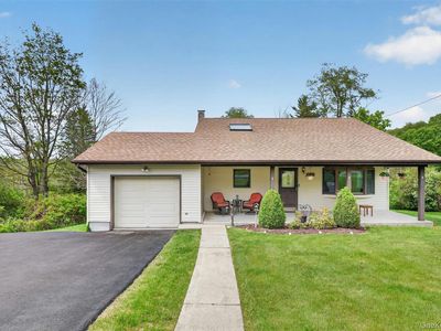 8 Meadow Court