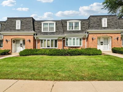 Property at 328 Eastern Ave, Barrington, IL