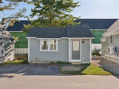 994 Portland Road #4
