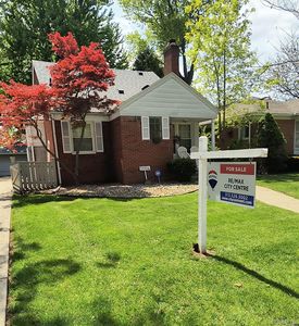 21114 Huntington Ave