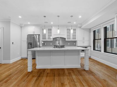 160 W Broadway Unit 202