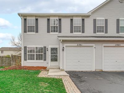 Property at 2261 Rebecca Cir, Montgomery, IL