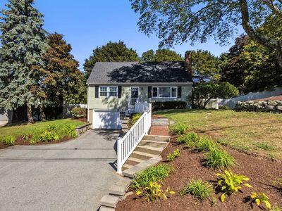 4 Stratton Rd