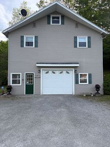 1071 Main St