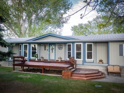1093 W River Rd