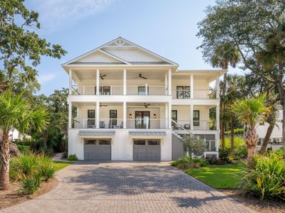28 22nd Ave