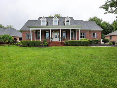 205 Willow Lake Dr