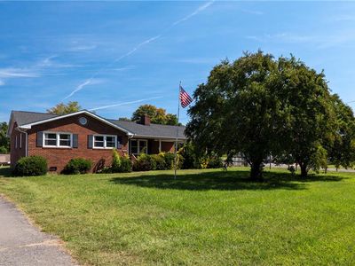 5131 Old Rural Hall Rd