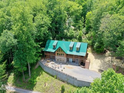985 Old Cades Cove Rd