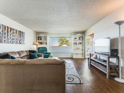 112 Harbor Dr UNIT 215