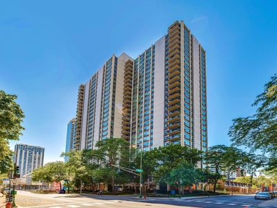 1255 N Sandburg Ter Unit 1411