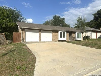 5022 CRESTWOOD DR
