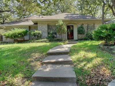 5705 Royal Club Dr