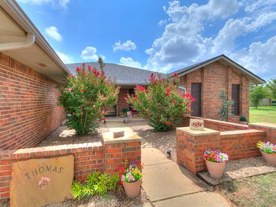 618 Mustang Rd NE