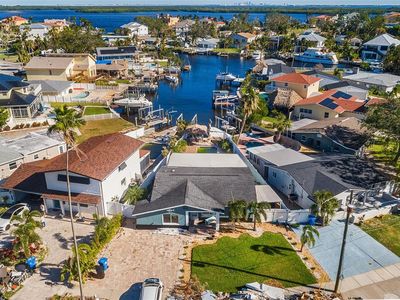 5451 Bayou Grande Blvd NE