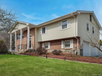 7 Renie Lane