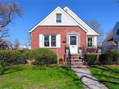 54 Rose Ln