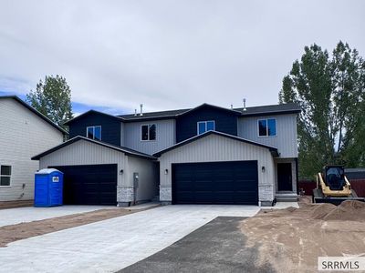 685 W Main St