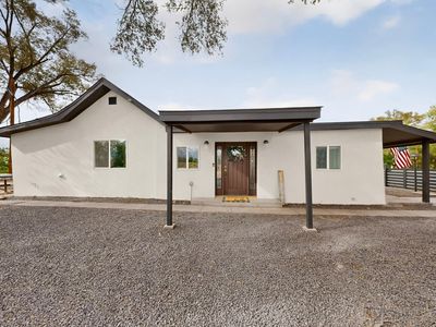 1103 N Mesa Rd