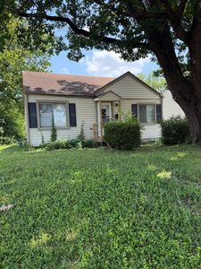 1942 Woodland Ave