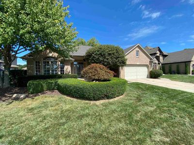 Property at 21597 Pinnacle Ct, Macomb, MI