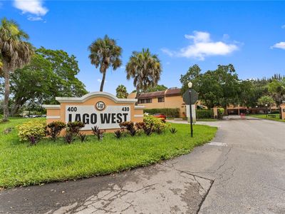 430 Commodore Dr APT 310