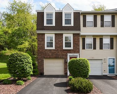 612 Lexington Dr