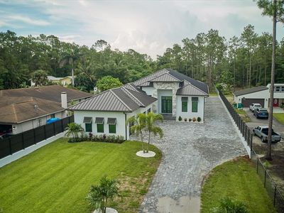 5847 English Oaks Ln