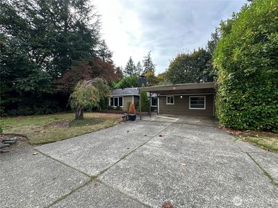 1213 Boulevard Road SE