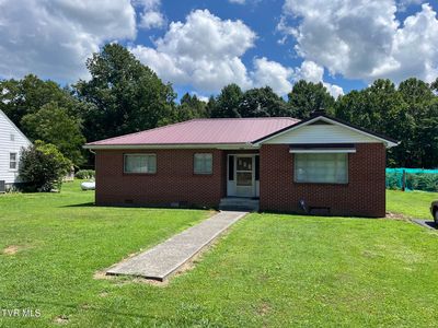 406 2nd Ave W