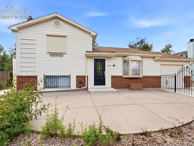 2120 Eddington Way