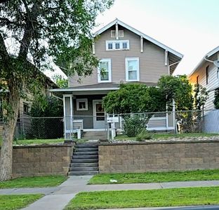 1111 2nd Ave N