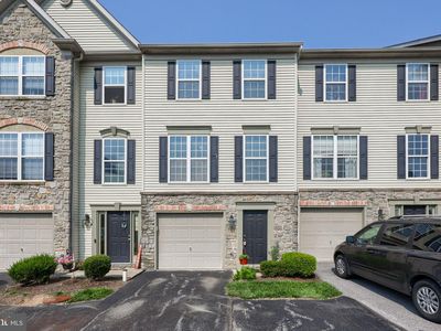 2762 Hunters Crest Dr