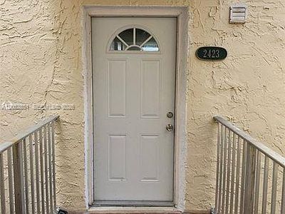 10000 NW 80th Ct APT 2423