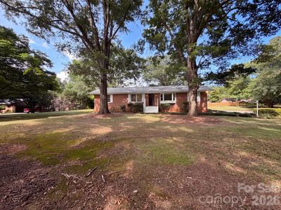 1077 Allendale Cir
