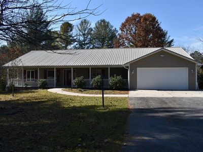 84 Evergreen Pl