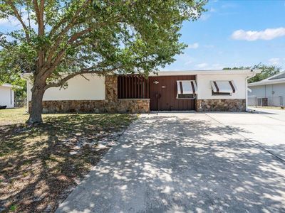 2862 Starlight Cir NE