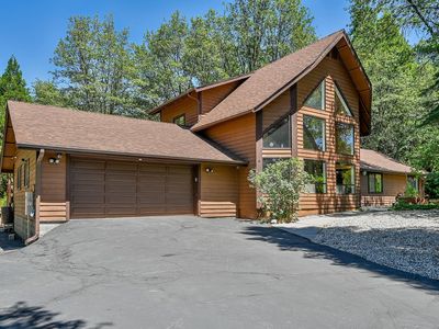 424 Lotus Ln