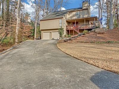 3916 Loch Highland Pass NE